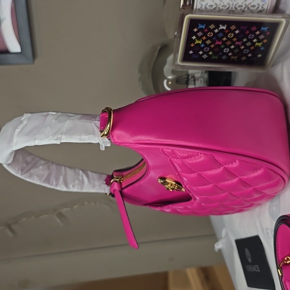 NEW Versace Medusa Quilted 2 Way Bag! - Picture 13 of 14